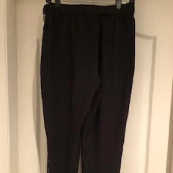 Ivanka Trump Sporty Pull On Pants w Elasticized Waist + Drawstring Black Sz 6 - Picture 2 of 4